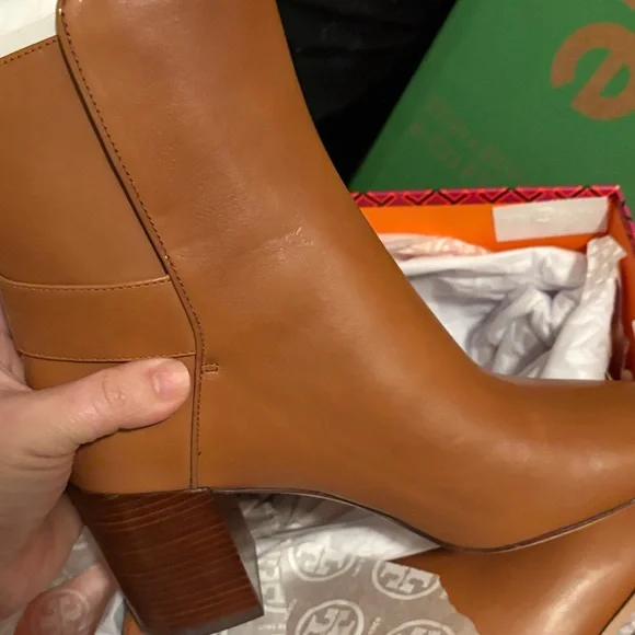 NWT Tory Burch Brown Leather Heeled Boots - Picture 5 of 5
